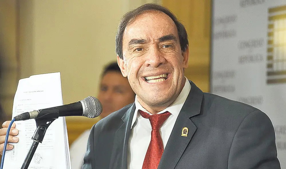 El candidato estará acompañado de Gisela Tipe de la Cruz y Luis Alberto Velarde en la primera y segunda vicepresidencia de manera respectiva. Foto: difusión El candidato estará acompañado de Gisela Tipe de la Cruz y Luis Alberto Velarde en la primera y segunda vicepresidencia de manera respectiva. Foto: difusión