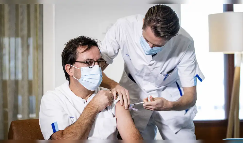 Países Bajos registra hasta el momento 845.822 casos positivos de coronavirus y 11.922 fallecidos. Foto: EFE/Sem van der Wal