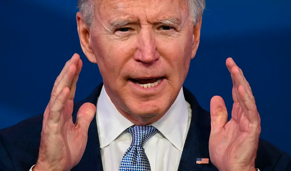 El presidente electo de Estados Unidos, Joe Biden, habla desde el Queen Theatre el 6 de enero de 2021, en Wilmington, Delaware. Foto: AFP