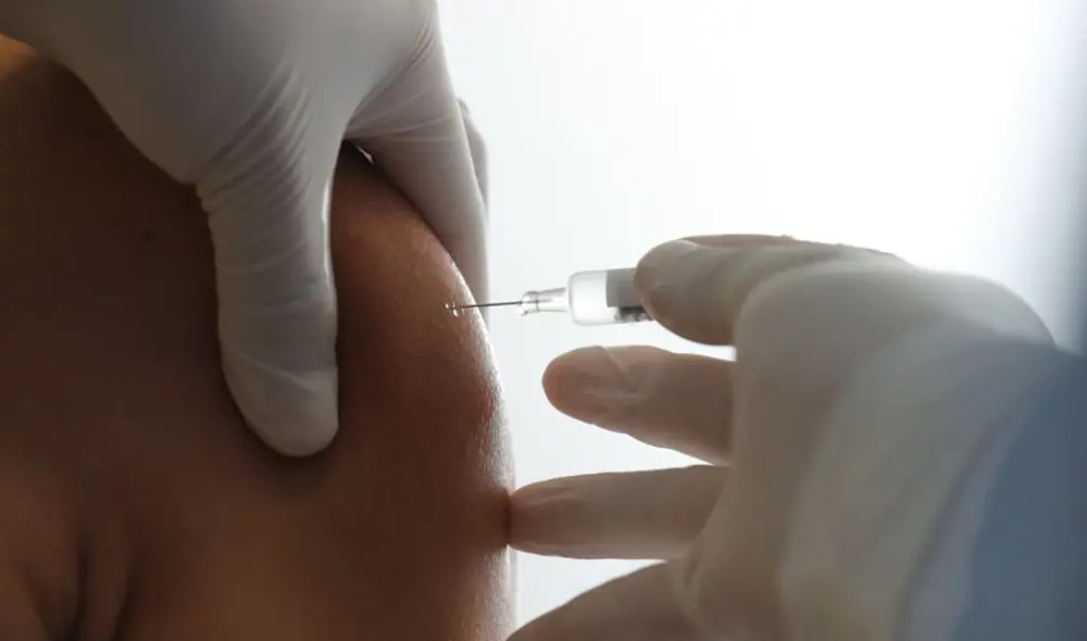 El presupuesto sigue siendo una de las principales trabas que tiene Covax para acelerar los procesos de fabricación de la vacuna contra el nuevo coronavirus. Foto: Andina El presupuesto sigue siendo una de las principales trabas que tiene Covax para acelerar los procesos de fabricación de la vacuna contra el nuevo coronavirus. Foto: Andina