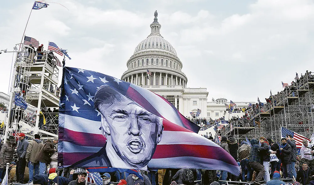 Bajo ataque. "En este momento, nuestra democracia está bajo un asalto sin precedentes", advirtió el presidente electo Joe Biden. Seguidores de Trump golpearon la democracia de EE. UU. Foto: EFE