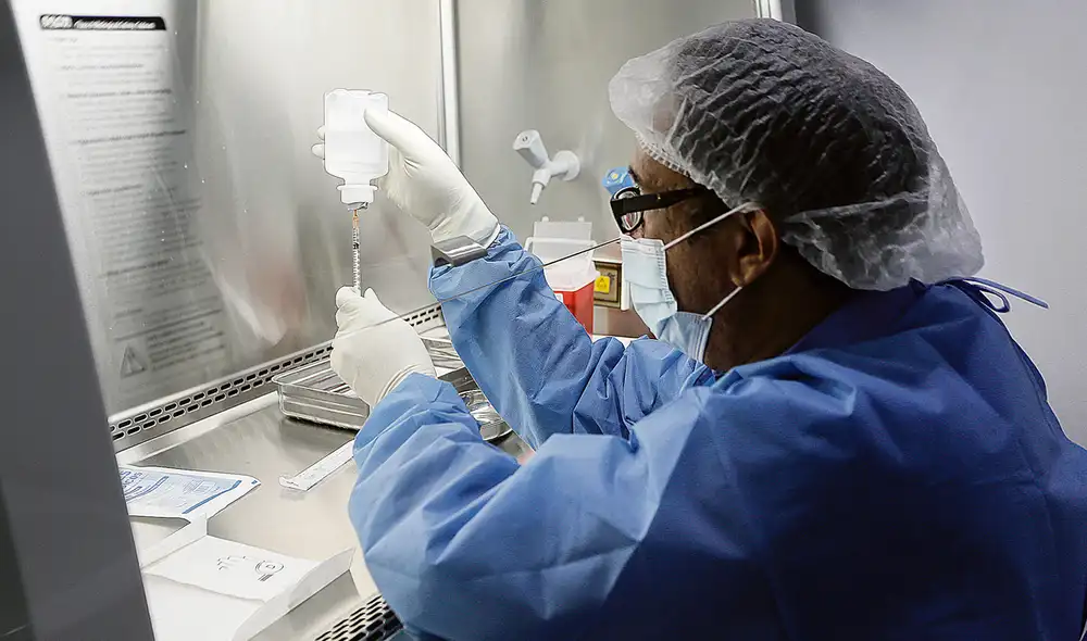 Advertencia. De no asegurar un sistema de frío adecuado según las normas, la recepción y distribución de vacunas contra la COVID-19 podrían afectarse. Foto: Antonio Melgarejo / La República Advertencia. De no asegurar un sistema de frío adecuado según las normas, la recepción y distribución de vacunas contra la COVID-19 podrían afectarse. Foto: Antonio Melgarejo / La República