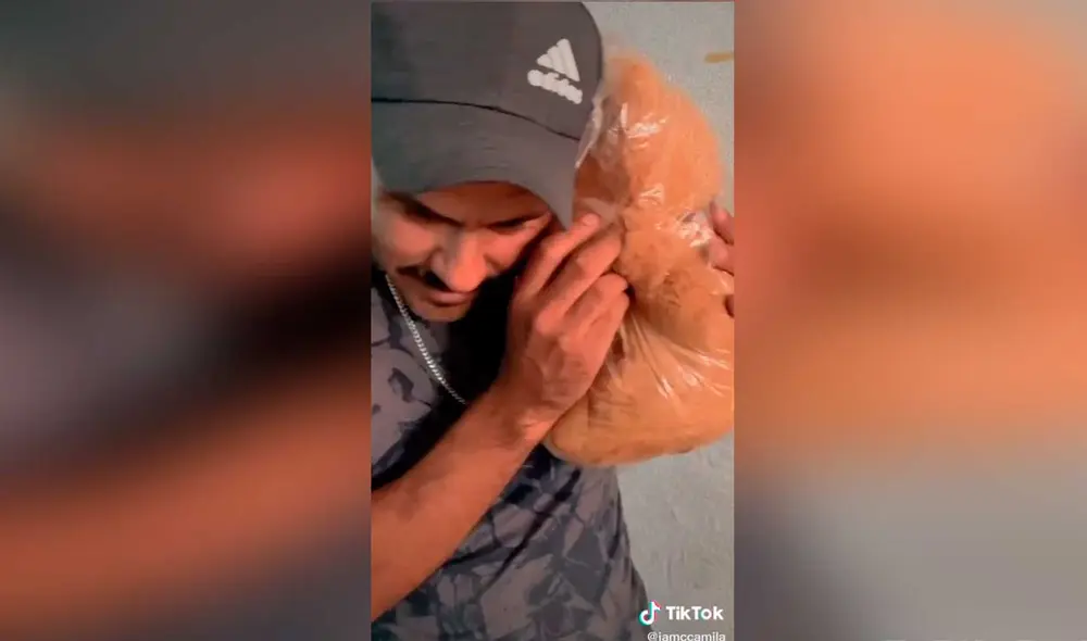 Desliza las imágenes para ver la emotiva reacción de este hombre al volver a escuchar la voz de su padre. Foto: captura de TikTok/@iamcamilagmz