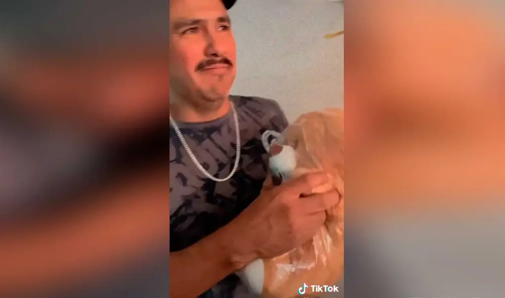 Desliza las imágenes para ver la emotiva reacción de este hombre al volver a escuchar la voz de su padre. Foto: captura de TikTok/@iamcamilagmz