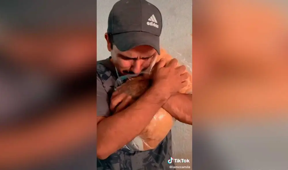 Desliza las imágenes para ver la emotiva reacción de este hombre al volver a escuchar la voz de su padre. Foto: captura de TikTok/@iamcamilagmz