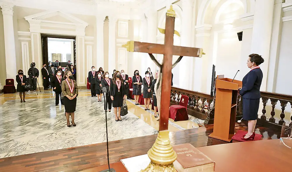 Paridad. La Corte Suprema nunca tuvo tantas mujeres integrando tribunales de justicia. Hay 26 juezas de 53 jueces supremos. Foto: difusión