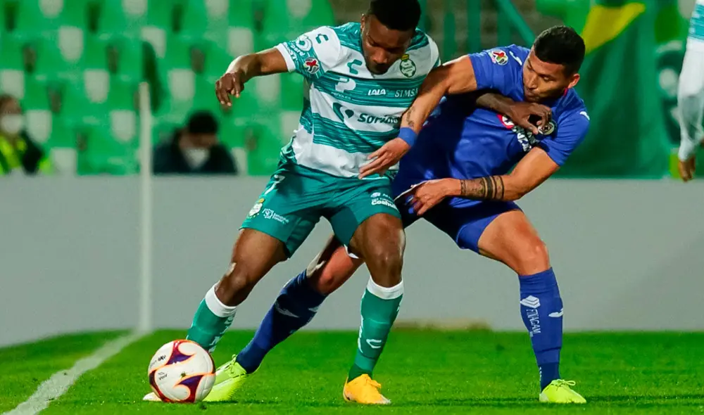 Cruz Azul visita al Santos Laguna en el Estadio Corona. Foto: Cruz Azul/Twitter