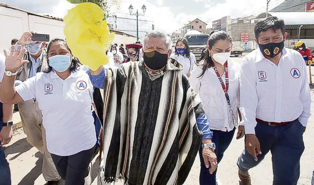 Al filo de la navaja. En 2016, César Acuña fue excluido por entrega de dádivas. Ahora afronta un nuevo proceso de exclusión por incumplir con declarar un inmueble en su hoja de vida. Foto: difusión