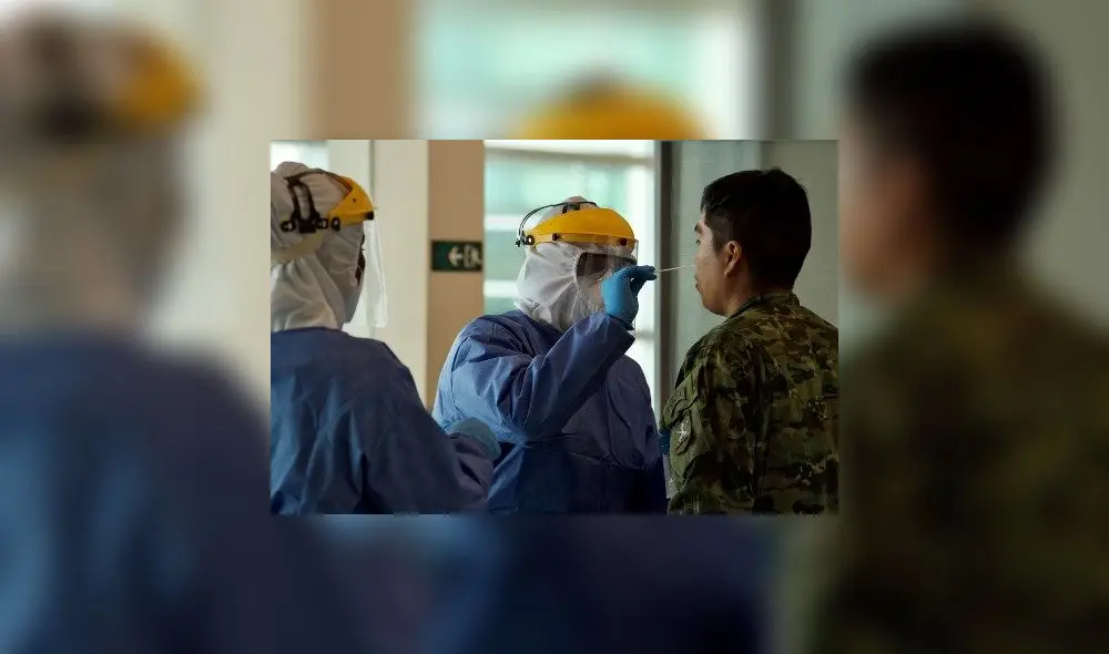 Una vez detectada la variante británica en un hombre de 50 años, que llegó al país el pasado 12 de diciembre, Ecuador ha optado por pedir ineludiblemente la PCR. Foto: Rodrigo Buendía, AFP