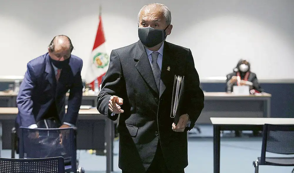 Fiscal. Pedro Gonzalo Chávarry se enfrenta a la destitución por coordinar con César Hinostroza su elección como fiscal de la Nación en junio del 2018. Foto: Jorge Cerdán/La República