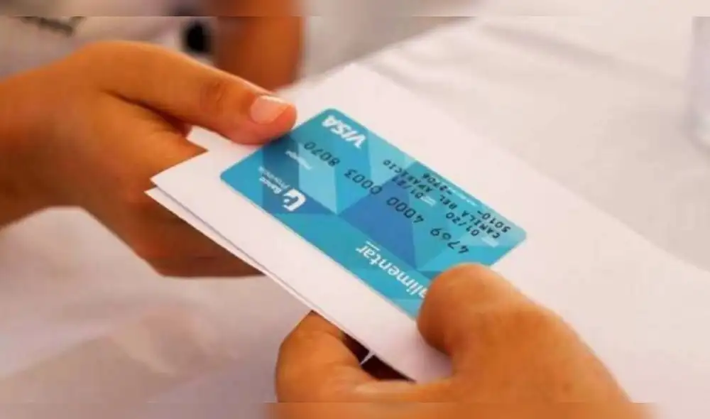 Quienes cuenten con la Tarjeta Alimentar en formato físico (el plástico), la fecha de cobro será el 22 de enero. Foto: Anses