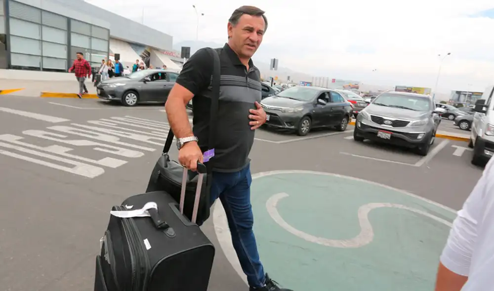 Carlos Bustos dirigió a Melgar en el 2020. Foto: Archivo