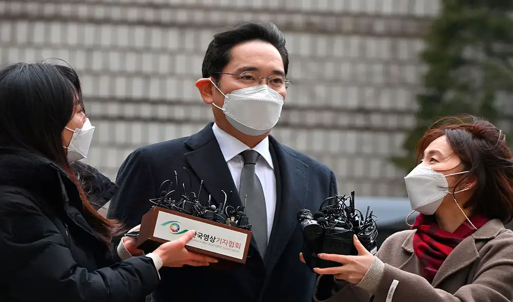 Lee Jae-yong no quiso declarar ante la prensa en Corea del Sur. Foto: AFP