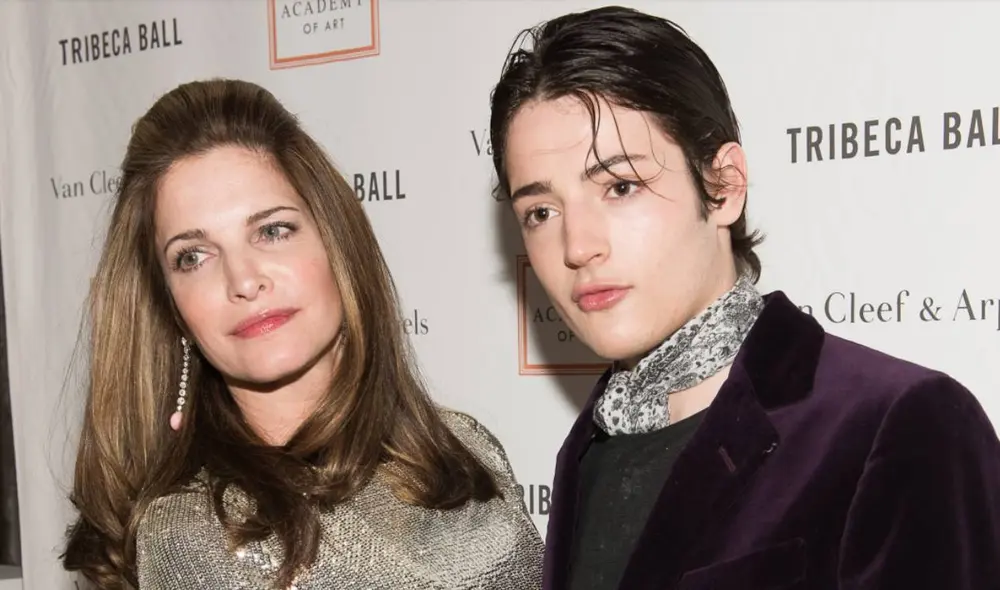 Stephanie Seymour junto a su hijo Harry Brant. Foto: Agencia AFP