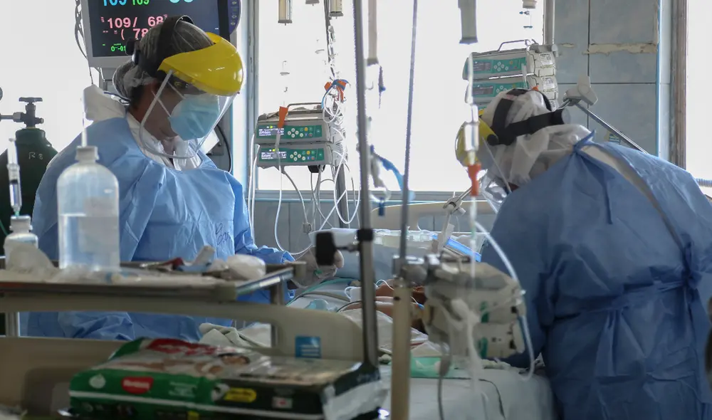 En Loreto hay más de 100 hospitalizados por COVID-19 y alrededor de 600 pacientes sintomáticos que permanecen aislados en sus viviendas. Foto: Cesár Von Bancels, AFP
