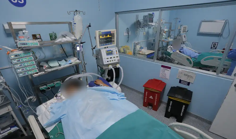 Ministra Mazzetti destacó que los ventiladores fabricados en el Perú ya estén en funcionamiento. Foto: Luis Ángel González / EFE Ministra Mazzetti destacó que los ventiladores fabricados en el Perú ya estén en funcionamiento. Foto: Luis Ángel González / EFE
