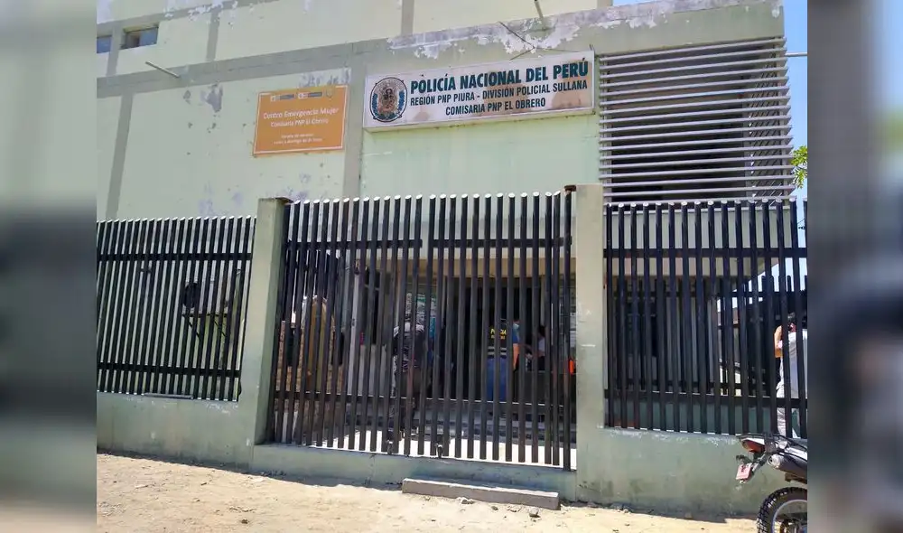 Agentes de la PNP buscan a responsables del robo. Foto: Sullana Noticias