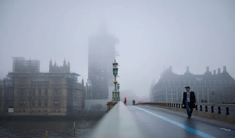 Reino Unido agregó 40.000 casos nuevos de coronavirus, mientras avanza la nueva variante. Foto: AFP Reino Unido agregó 40.000 casos nuevos de coronavirus, mientras avanza la nueva variante. Foto: AFP