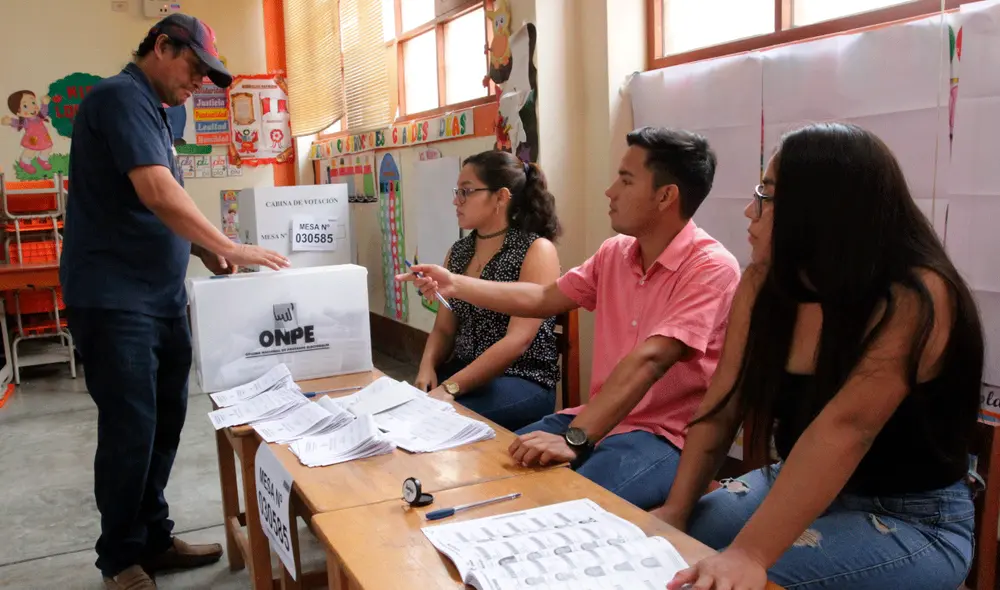 Los ciudadanos que participen como miembros de mesa obtendrán una compensación de S/ 120. Foto: Grupo La República