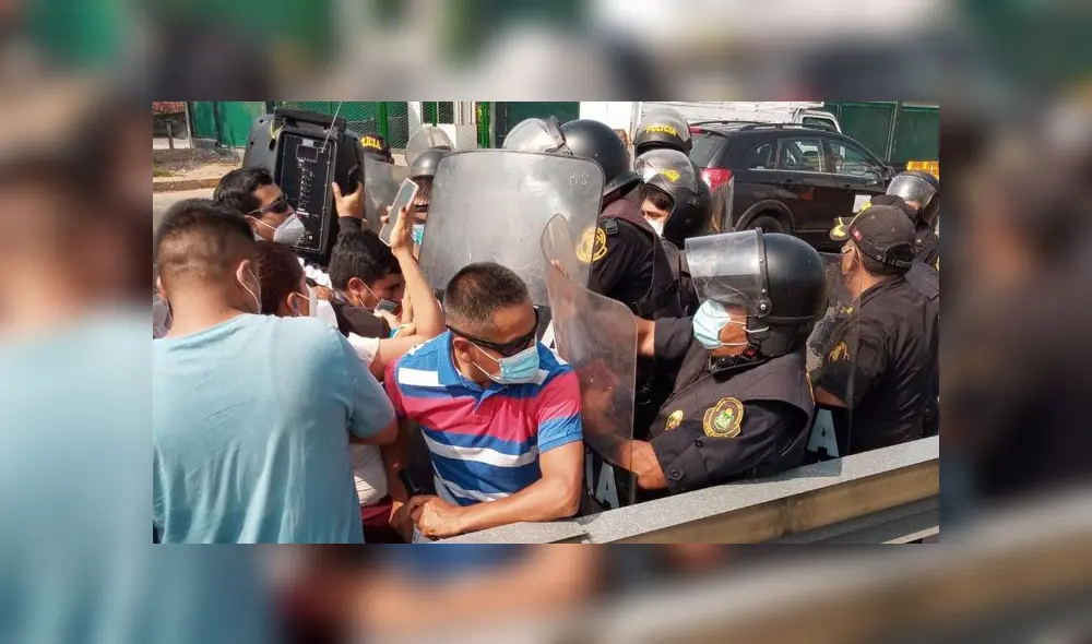 Sindicato de trabajadores de la línea amarilla realiza plantón por mejoras laborales. Foto: Gianella Aguirre / URPI-GLR
