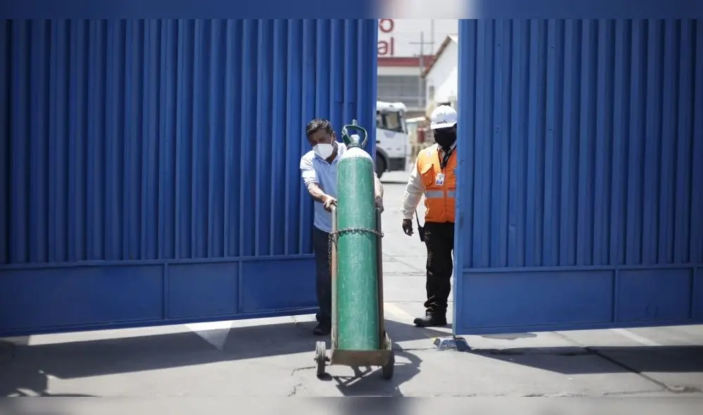 Empresas privadas comercializan el oxígeno medicinal a diversos precios en Arequipa. Foto: Rodrigo Talavera / La República.