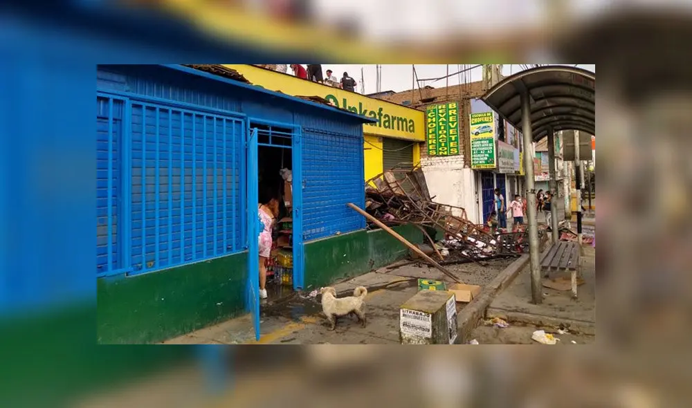 Negocio colindante a farmacia de cadena Inkafarma se ve afectado por incendio. Foto: Omar Chira