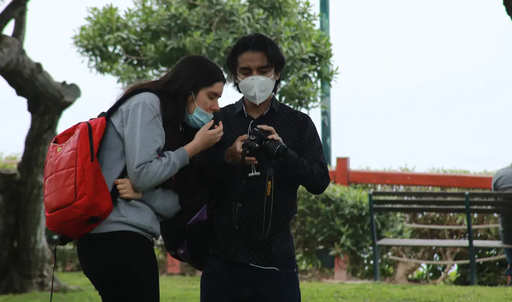 Especialista recomienda a todas las personas cuidarse del contagio sin importar la edad. Foto: La República