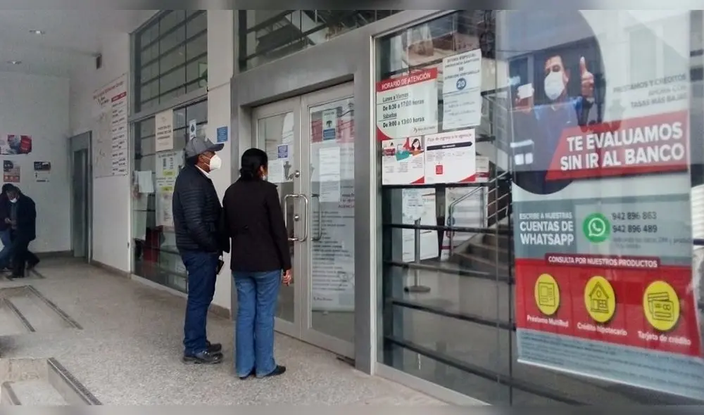 Atención en el Banco de la Nación reiniciará mañana. Foto: Carlos Cisneros / La República Atención en el Banco de la Nación reiniciará mañana. Foto: Carlos Cisneros / La República