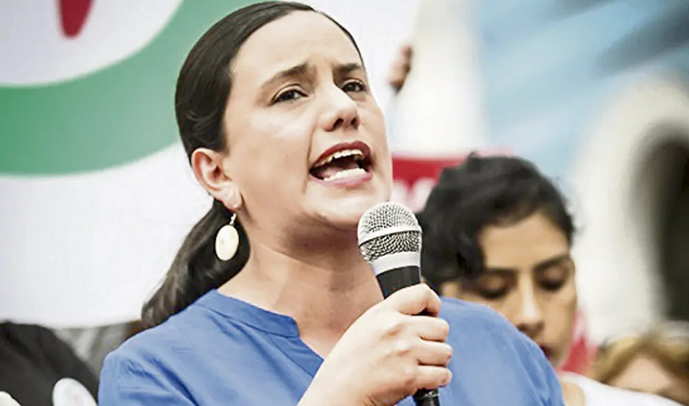 Propuestas. Mendoza regresó a Lima tras visita a Ayacucho. Foto: Aldair Mejía/La República