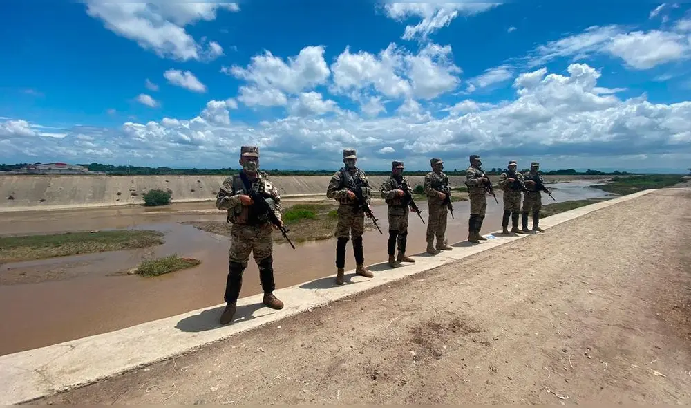 Despliegue militar para evitar ingresos irregulares al país. Foto: Ejército Despliegue militar para evitar ingresos irregulares al país. Foto: Ejército