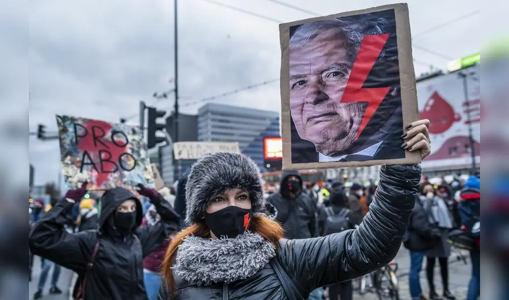 Protestas contra la prohibición casi total del aborto en Polonia realizadas el 22 de octubre. Foto: AFP Protestas contra la prohibición casi total del aborto en Polonia realizadas el 22 de octubre. Foto: AFP