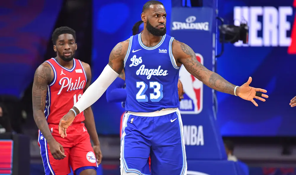 Los Angeles Lakers cayeron por tercera vez en la temporada regular de la NBA. Foto: AFP