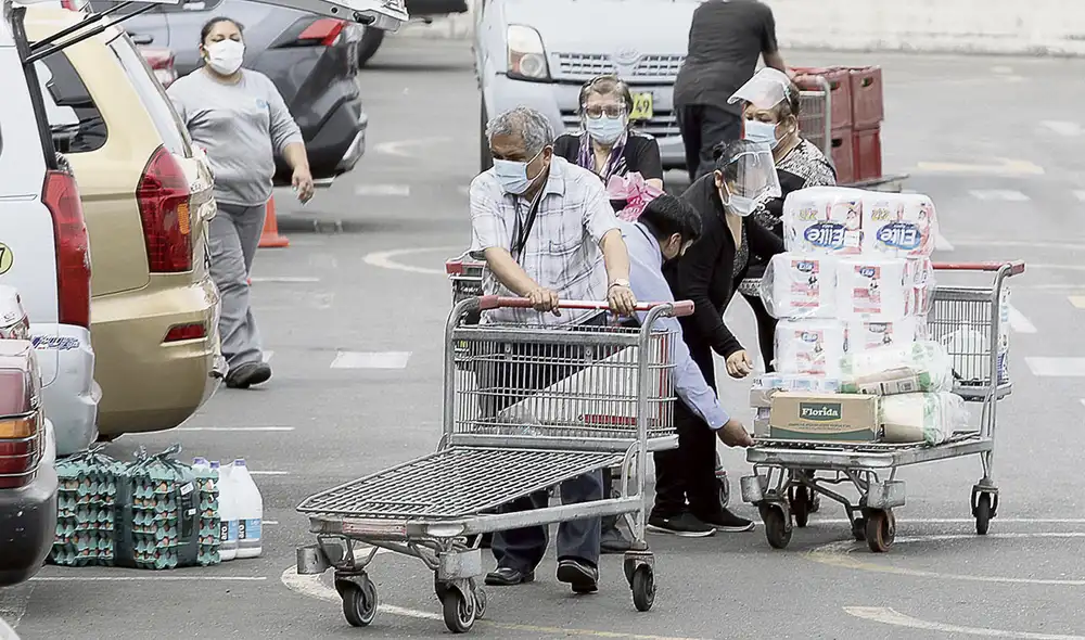 Inadecuado. No hay necesidad de desesperarse en comprar. Foto: Jorge Cerdán/La República