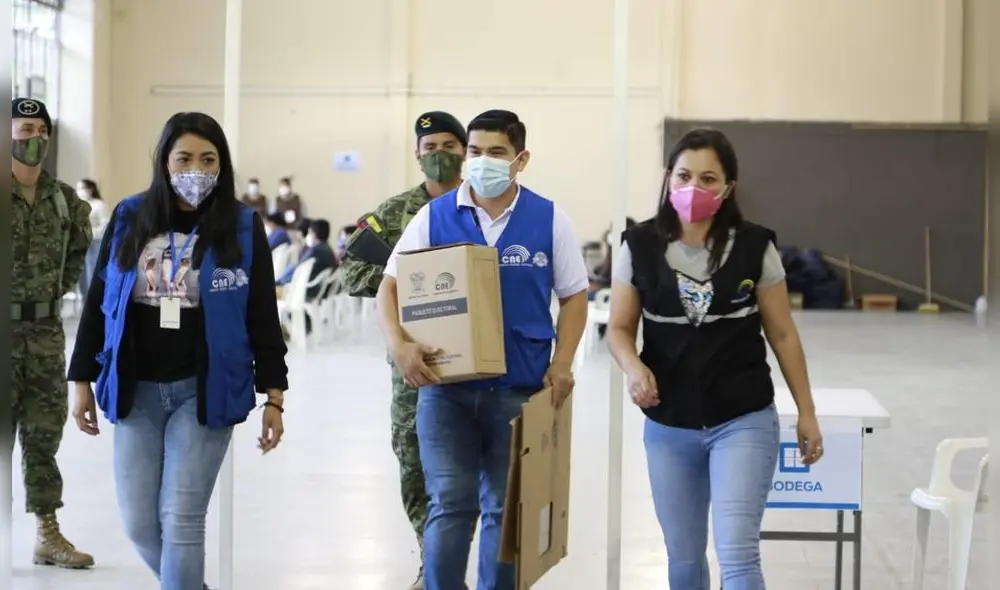 El CNE recomendó dos horarios para que las personas puedan votar el próximo domingo 7 de febrero. Foto: captura/Twitter @cnegobec El CNE recomendó dos horarios para que las personas puedan votar el próximo domingo 7 de febrero. Foto: captura/Twitter @cnegobec