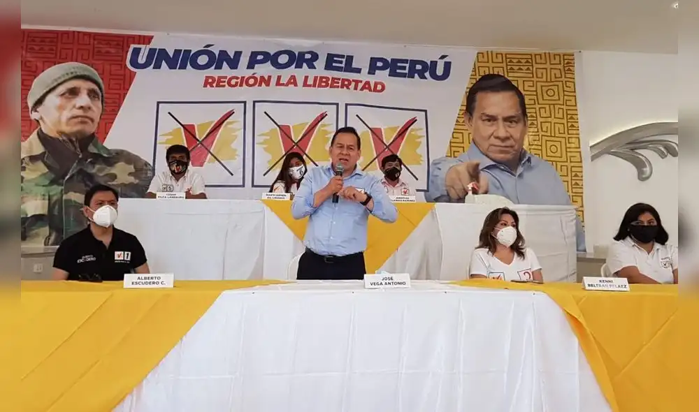Vega Antonio sostuvo que el objetivo principal del partido es la liberación del “yugo de la corrupción”. Foto: Jaime Mendoza, La República Vega Antonio sostuvo que el objetivo principal del partido es la liberación del “yugo de la corrupción”. Foto: Jaime Mendoza, La República