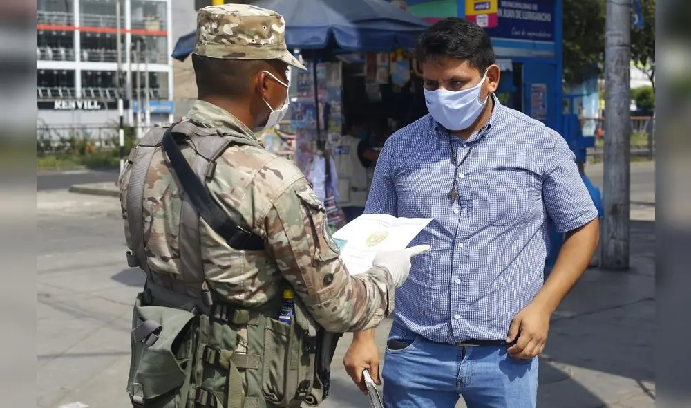 El pase laboral deberá ser utilizado mientras tras la cuarentena esté vigente. Foto: GLR/Carlos Conteras El pase laboral deberá ser utilizado mientras tras la cuarentena esté vigente. Foto: GLR/Carlos Conteras