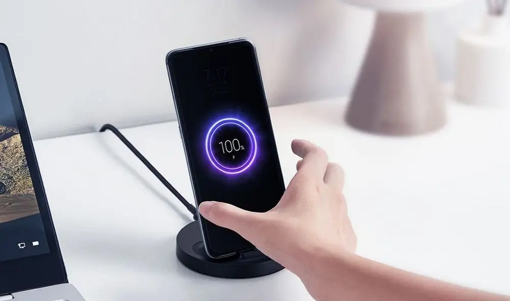 El primer teléfono en incorporar esta velocidad de carga inalámbrica sería una variante de la serie Mi 11. Foto: Xiaomi