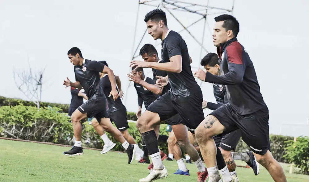 Trabajan. La ‘U’ concentrará por 15 días en Campo Mar. Foto: difusión