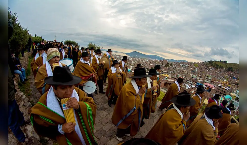 Albas, una tradición en Puno que marca el inicio de las fiestas en honor a la patrona Virgen de la Candelaria. Foto: La República