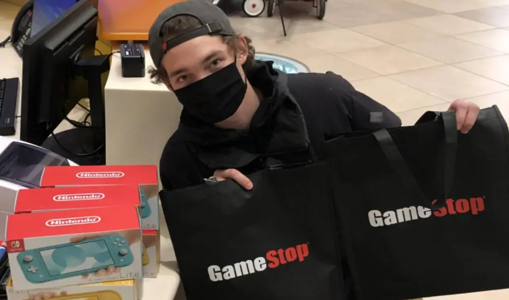 Algunos de los jóvenes que se beneficiaron por el alza del precio en las acciones de Gamestop decidieron devolver su buena suerte donando consolas y accesorios a hospitales de niños. Foto: Reddit/Lunar033 Algunos de los jóvenes que se beneficiaron por el alza del precio en las acciones de Gamestop decidieron devolver su buena suerte donando consolas y accesorios a hospitales de niños. Foto: Reddit/Lunar033