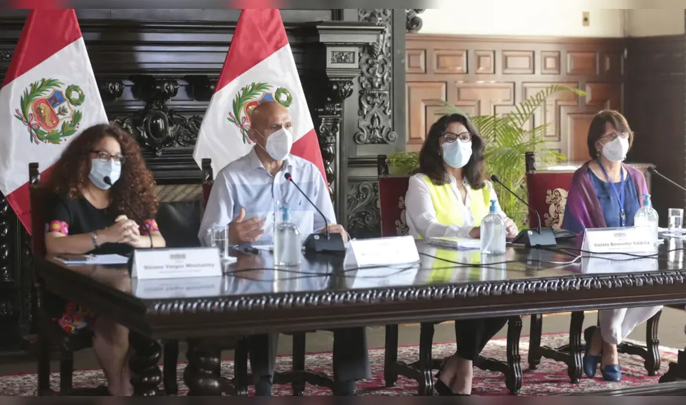 Miembros del gabinete informaron algunos detalles sobre la entrega del bono 600 soles. Foto: difusión Miembros del gabinete informaron algunos detalles sobre la entrega del bono 600 soles. Foto: difusión