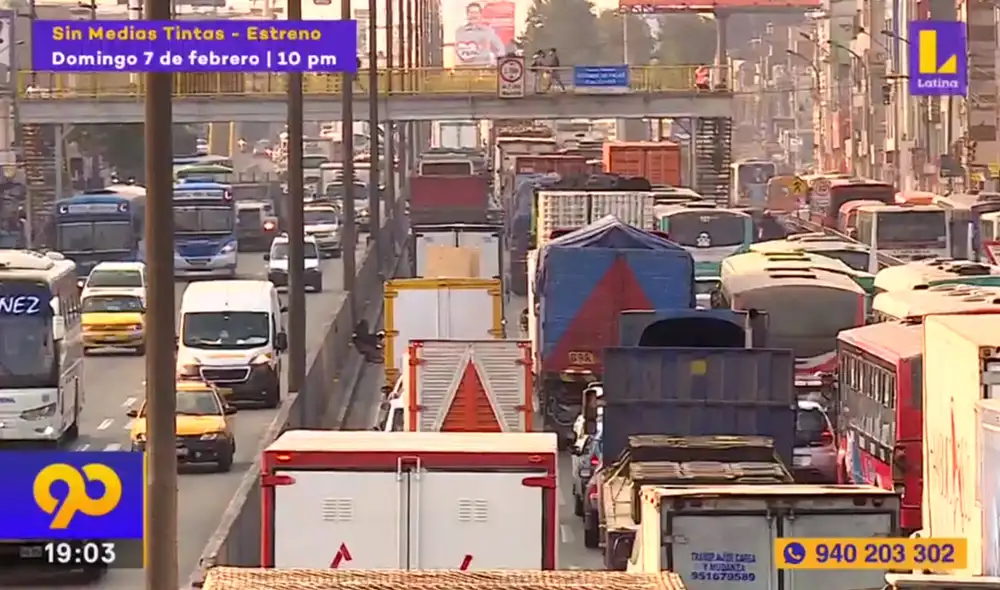Colas de vehículos iban desde el puente Naranjal hasta Puente Nuevo. Foto: captura de Latina Noticias
