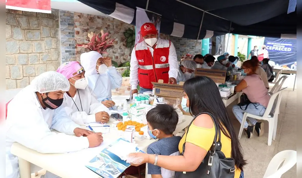 Pobladores participan de campaña médica. Foto: La República