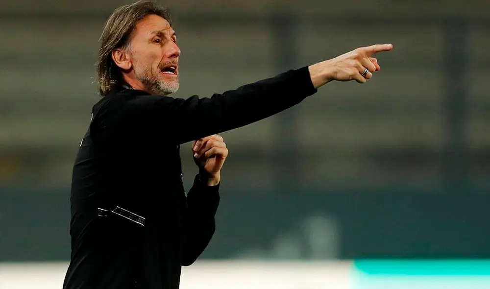 Ricardo Gareca afronta su segundo proceso en las Eliminatorias como entrenador de la selección peruana. Foto: EFE
