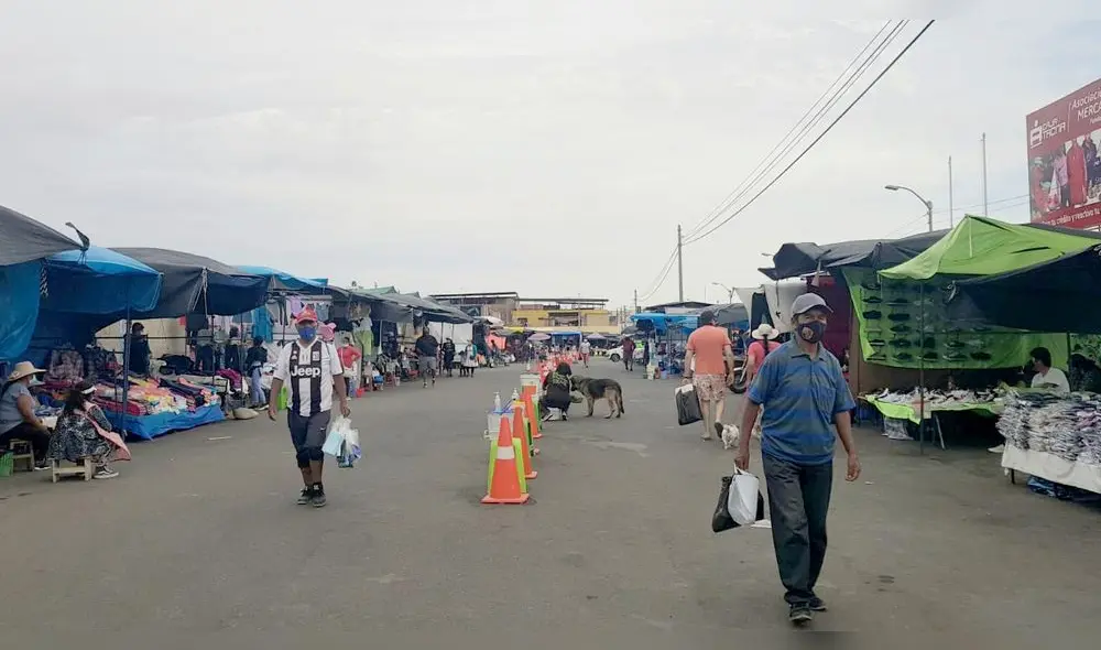 Acuerdo entre autoridades y comerciantes permitirá funcionamiento de 'cachina'. Foto: La República
