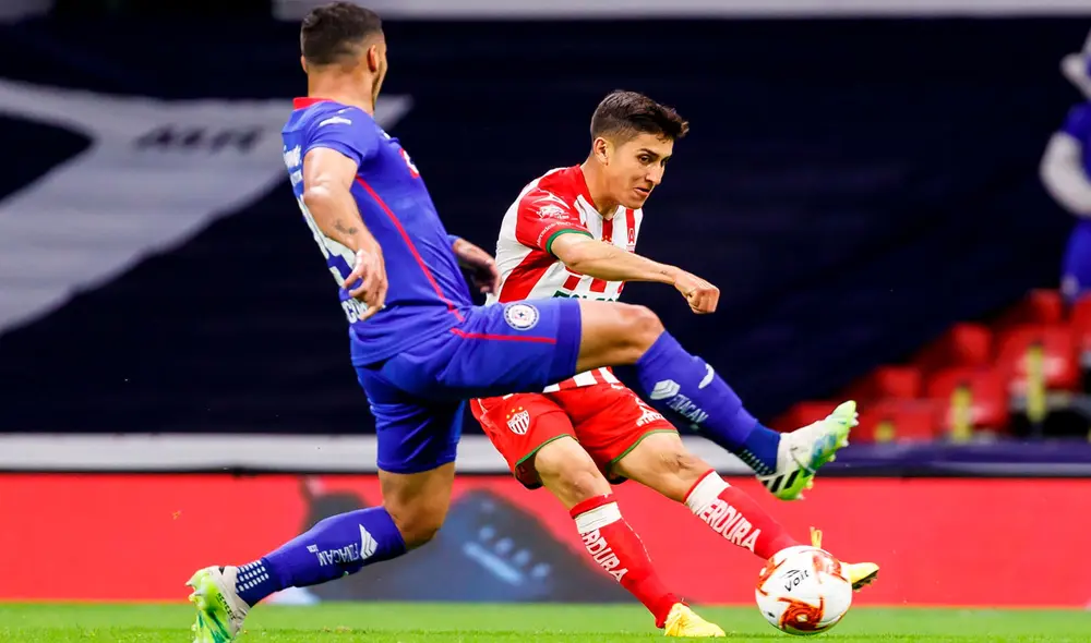 Cruz Azul y Necaxa chocan desde las 9.30 p. m. (hora mexicana). Foto: EFE