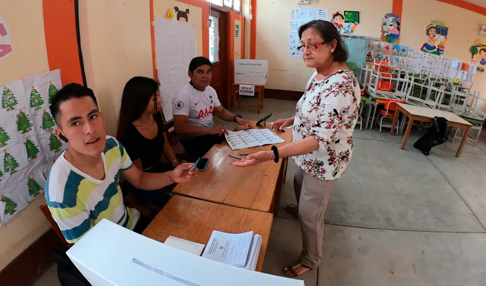 La ONPE realizó el sorteo de miembros de mesa el 29 de enero pasado. Foto: Grupo La República La ONPE realizó el sorteo de miembros de mesa el 29 de enero pasado. Foto: Grupo La República