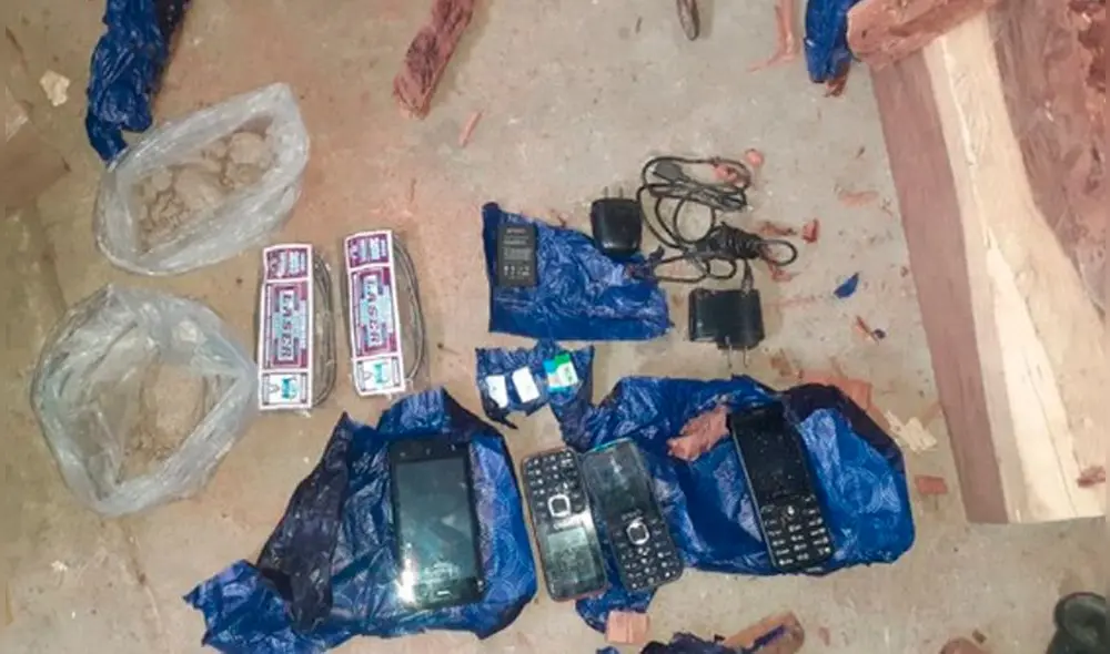 Celulares habían sido acondicionados dentro de trozo de madera. Foto: INPE