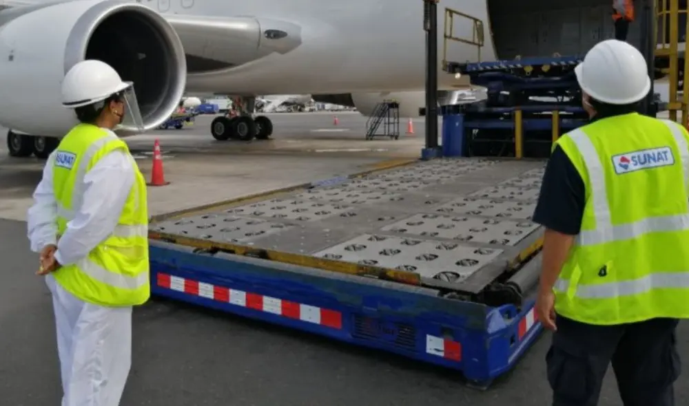 En el marco de la emergencia sanitaria, el adelanto del trámite de importación ha permitido agilizar el ingreso de medicinas, equipos e instrumental médico. Foto: Sunat En el marco de la emergencia sanitaria, el adelanto del trámite de importación ha permitido agilizar el ingreso de medicinas, equipos e instrumental médico. Foto: Sunat