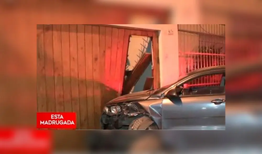 El hombre fue trasladado hacia la comisaría de Surco. Foto: captura de América TV